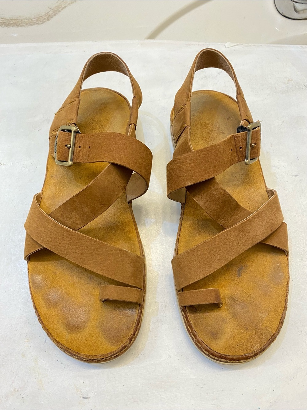 Chaco Women Wayfarer leather sandals good condition size 6, great bottom